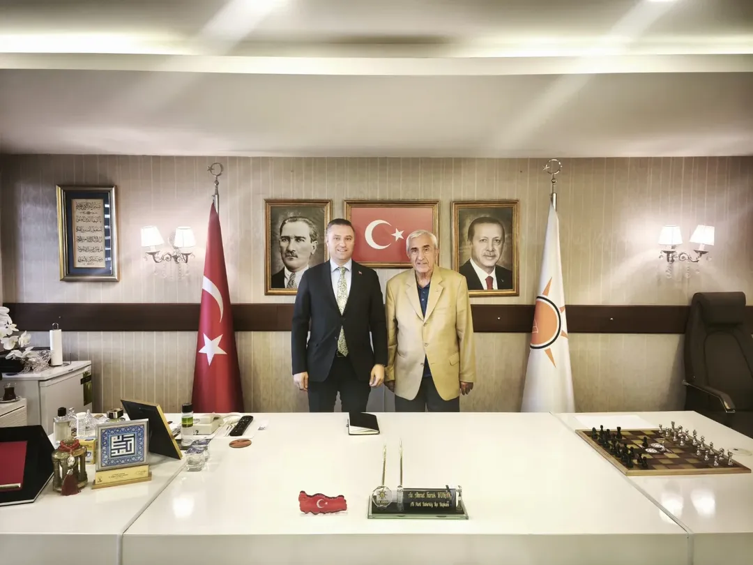 Kıbrıs Gazisi ve Emekli Müsteşar İlçe Başkanlığımızı Ziyaret Etti